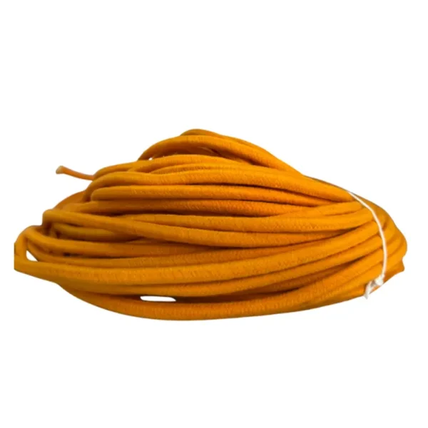 Cola de rata zapote 6mm en rollo sobre fondo blanco - Interhilos