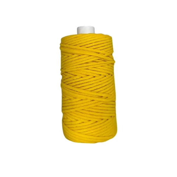 Cotton air amarillo 3mm en rollo sobre fondo blanco - Interhilos