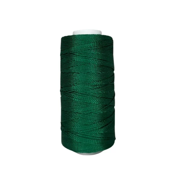 Terlenca verde pino número 6 en rollo sobre fondo blanco - Interhilos